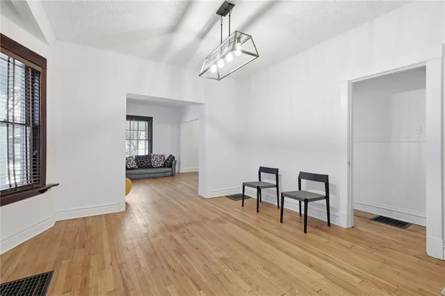 $331,500 | 4231 Wyoming Street, Kansas City, MO 64111