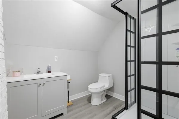 $320,000 | 4231 Wyoming Street, Kansas City, MO 64111