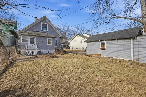 $320,000 | 4231 Wyoming Street, Kansas City, MO 64111