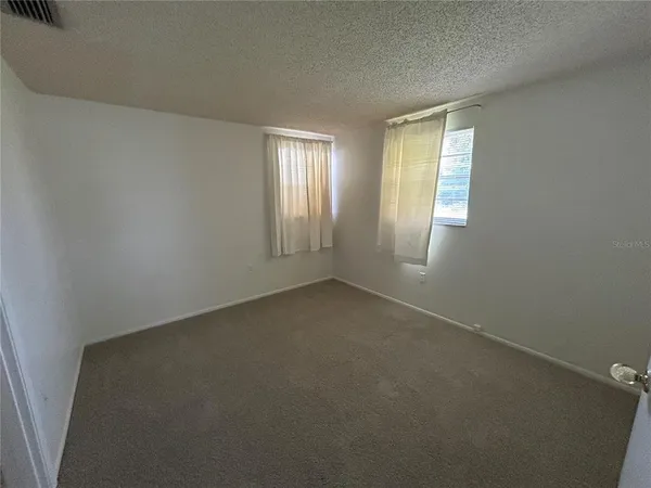 $2,100 | 4427 58th Street West, Bradenton, FL 34210