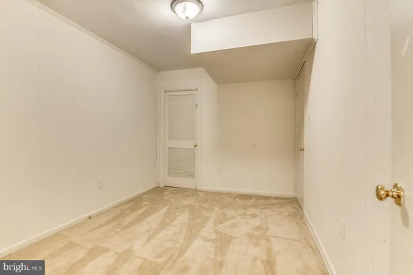$2,700 | 3863 Persimmon Circle, Fairfax, VA 22031