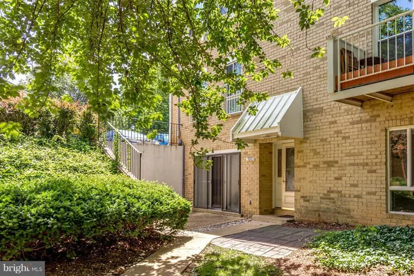 $2,700 | 3863 Persimmon Circle, Fairfax, VA 22031