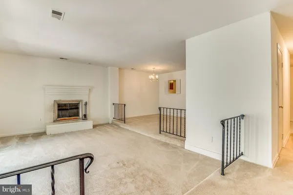 $2,700 | 3863 Persimmon Circle, Fairfax, VA 22031