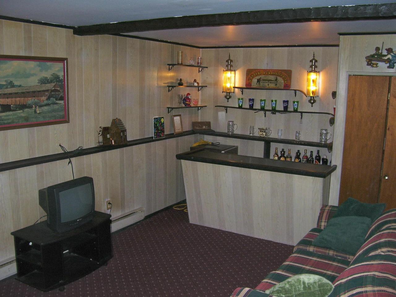 122 Maple Road Blakeslee, PA 18610 - Photo 6 of 37 a kitchen with a sink and cabinets