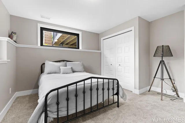 $599,999 | 8214 48th Street Southeast, Grand Rapids, MI 49512