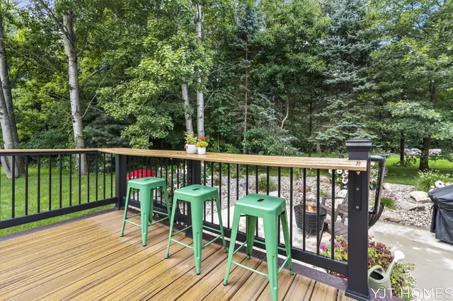 $599,999 | 8214 48th Street Southeast, Grand Rapids, MI 49512