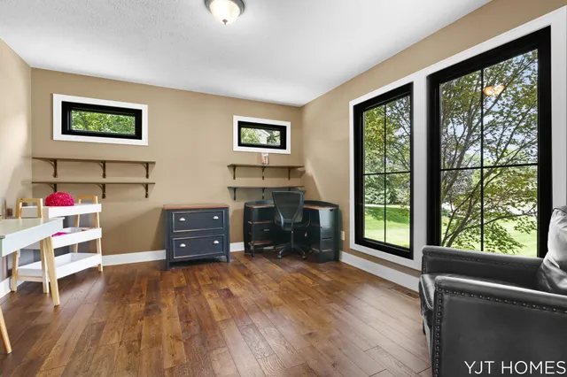 $599,999 | 8214 48th Street Southeast, Grand Rapids, MI 49512