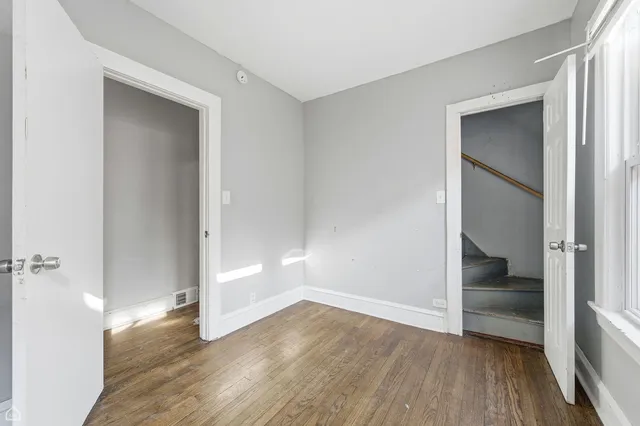 $159,900 | 8111 South Manistee Avenue, Chicago, IL 60617