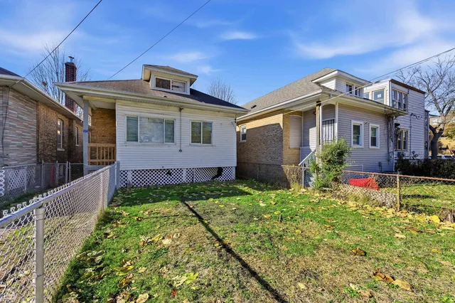 $159,900 | 8111 South Manistee Avenue, Chicago, IL 60617