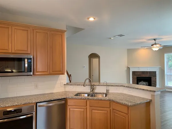 $2,800 | 2644 Dunbar Drive, McKinney, TX 75072