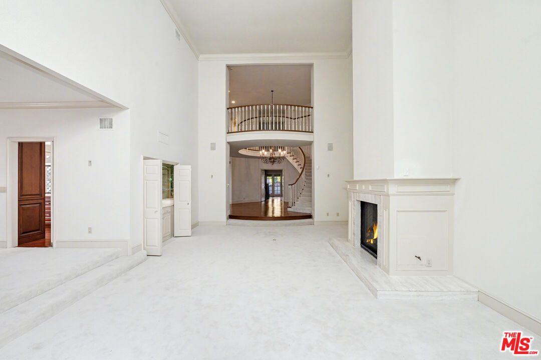 12386 Ridge Circle Los Angeles, CA 90049 - Photo 32 of 65