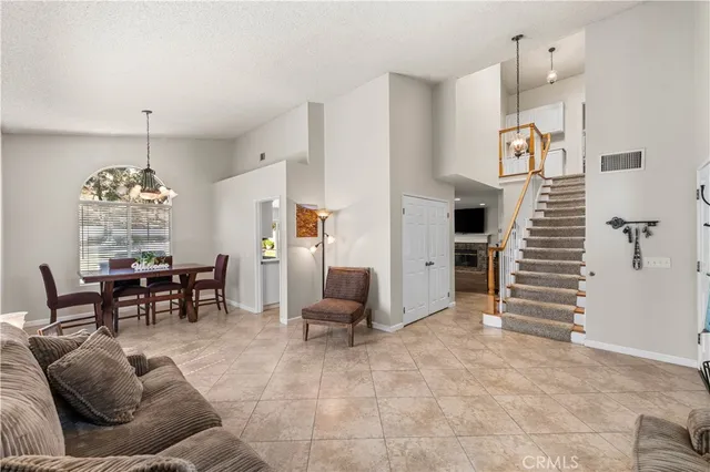 $1,255,000 | 22435 Cardiff Drive, Saugus, CA 91350