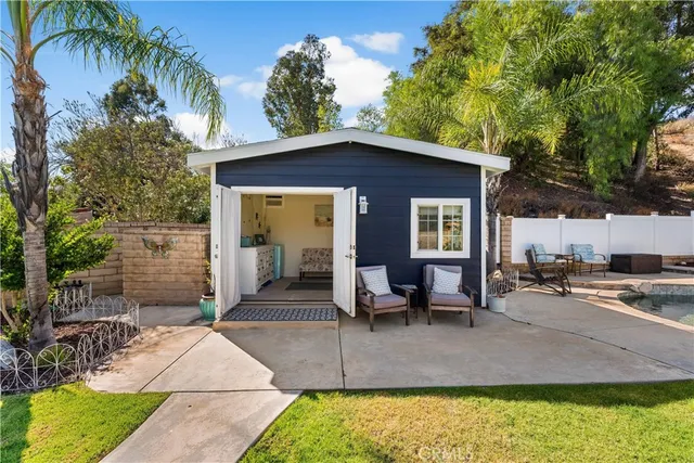 $1,255,000 | 22435 Cardiff Drive, Saugus, CA 91350