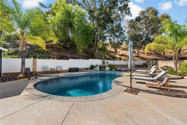 $1,255,000 | 22435 Cardiff Drive, Saugus, CA 91350