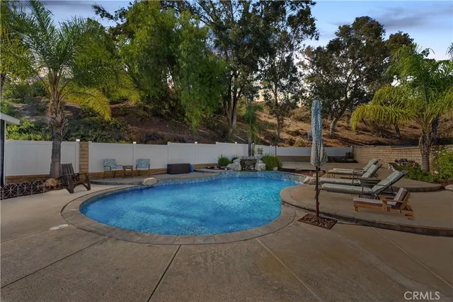 $1,255,000 | 22435 Cardiff Drive, Saugus, CA 91350