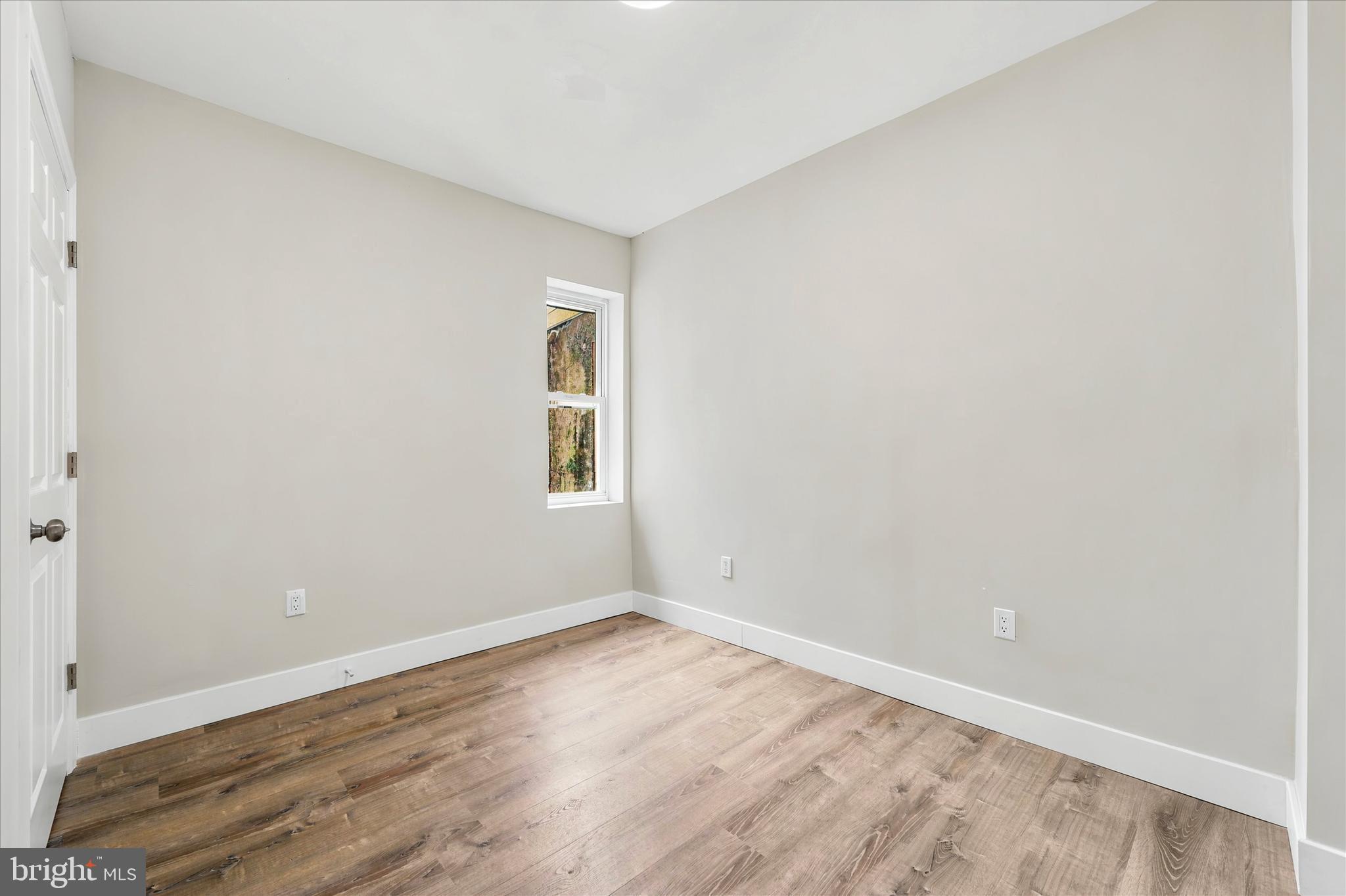 2310 Tasker Street Philadelphia, PA 19145 - Photo 10 of 15