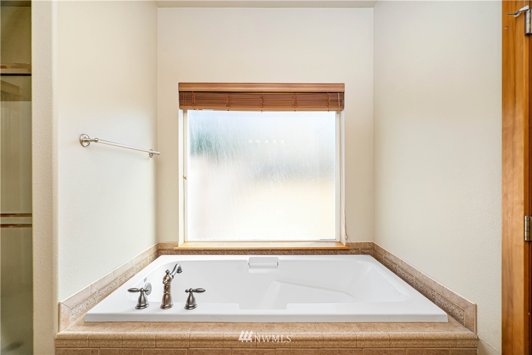 9579 Phillips Road Southeast Port Orchard, WA 98367 - Photo 14 of 28 Gallery Image 14