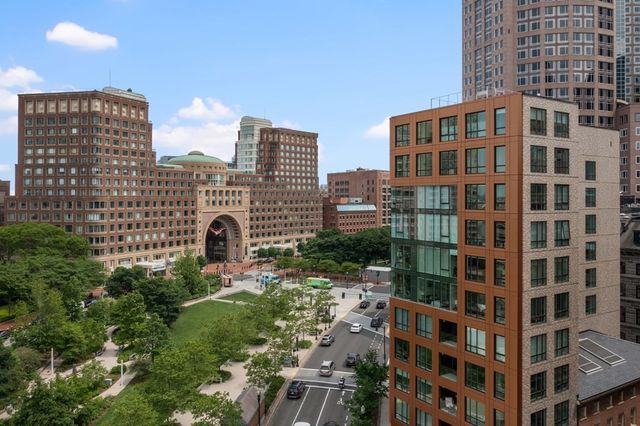 $1,400,000 | 110 Broad Street, Unit 403, Boston, MA 02110
