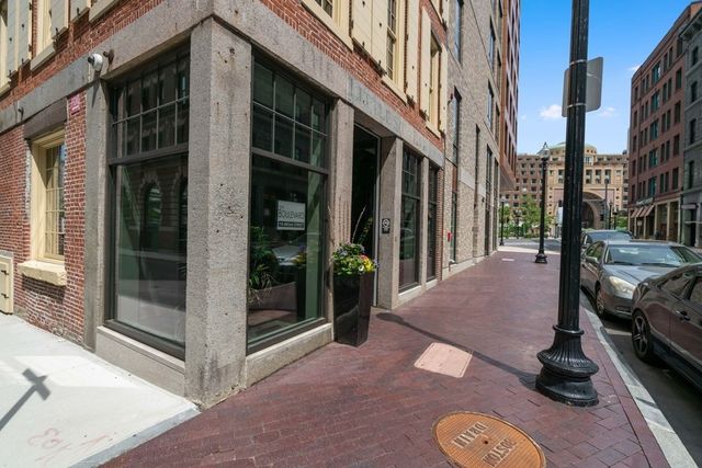 $1,400,000 | 110 Broad Street, Unit 403, Boston, MA 02110