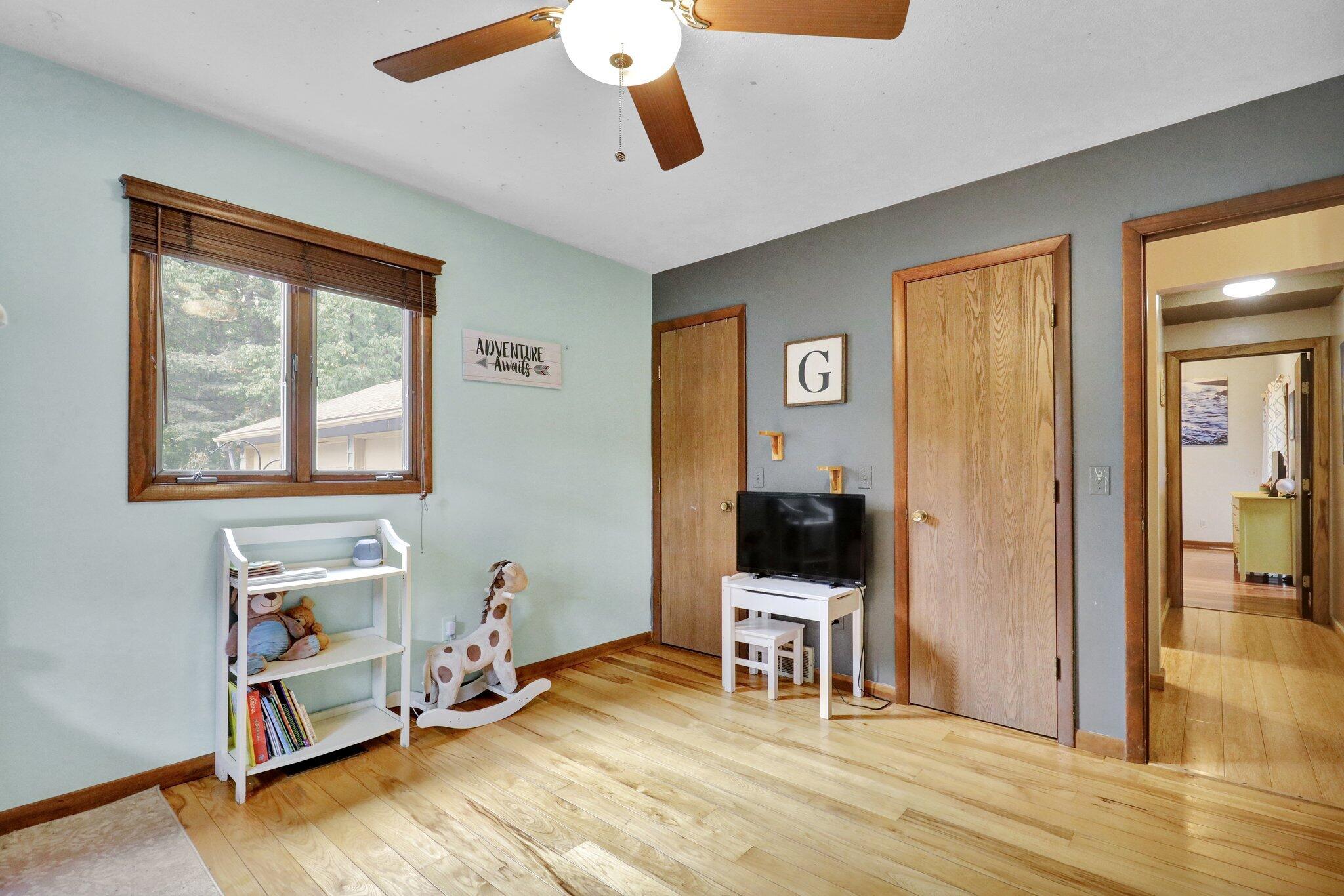 6070 Valley Trail Dimondale, MI 48821 - Photo 13 of 63 16-web-or-mls-Open Ended Media-15
