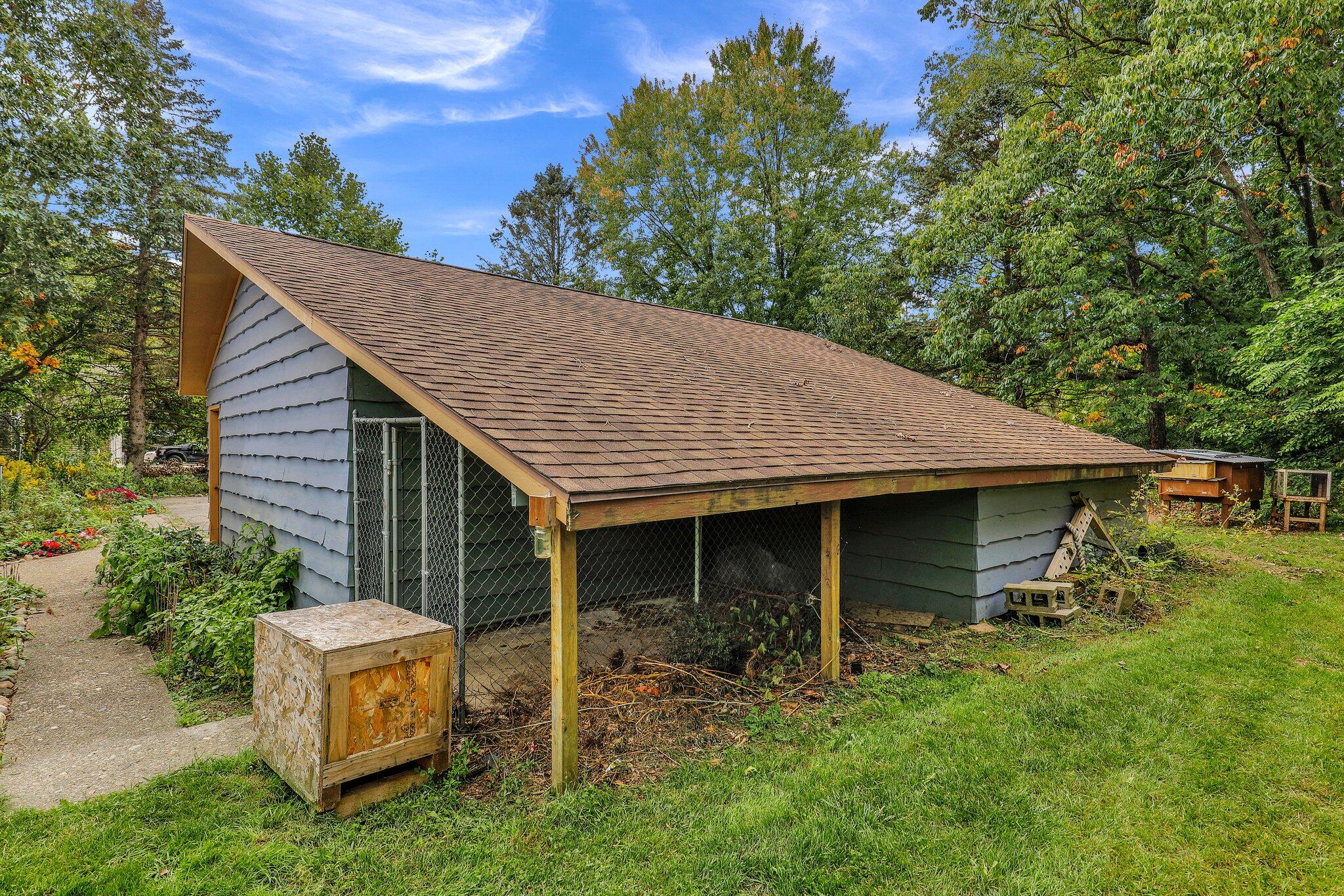 6070 Valley Trail Dimondale, MI 48821 - Photo 53 of 63 43-web-or-mls-Open Ended Media-43