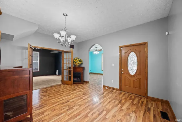 $220,000 | 214 East Columbia Street, Flora, IN 46929