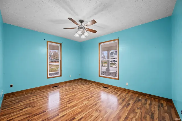 $220,000 | 214 East Columbia Street, Flora, IN 46929