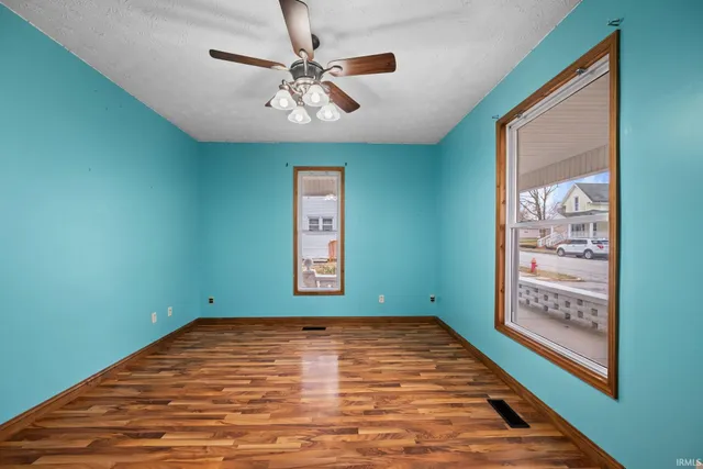 $220,000 | 214 East Columbia Street, Flora, IN 46929