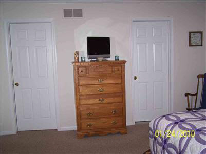 5090 Elms Road Flushing, MI 48433 - Photo 10 of 11 20233346-9.JPG