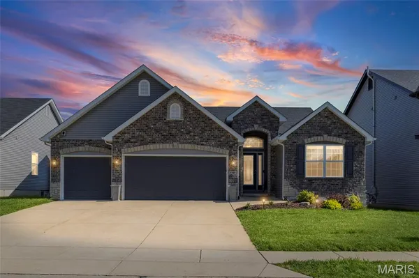 $465,000 | 2727 Red Maple Drive, Barnhart, MO 63012