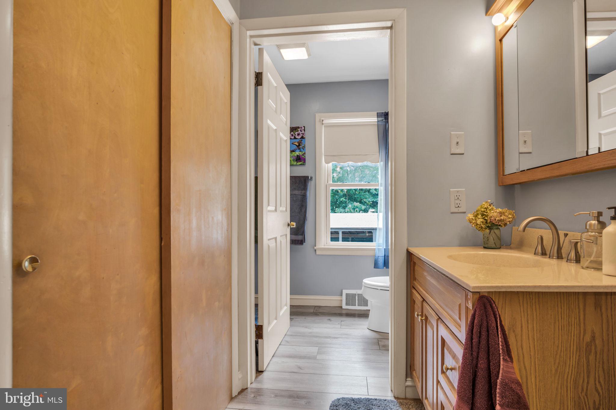 204 Stonehouse Road Carlisle, PA 17015 - Photo 13 of 33