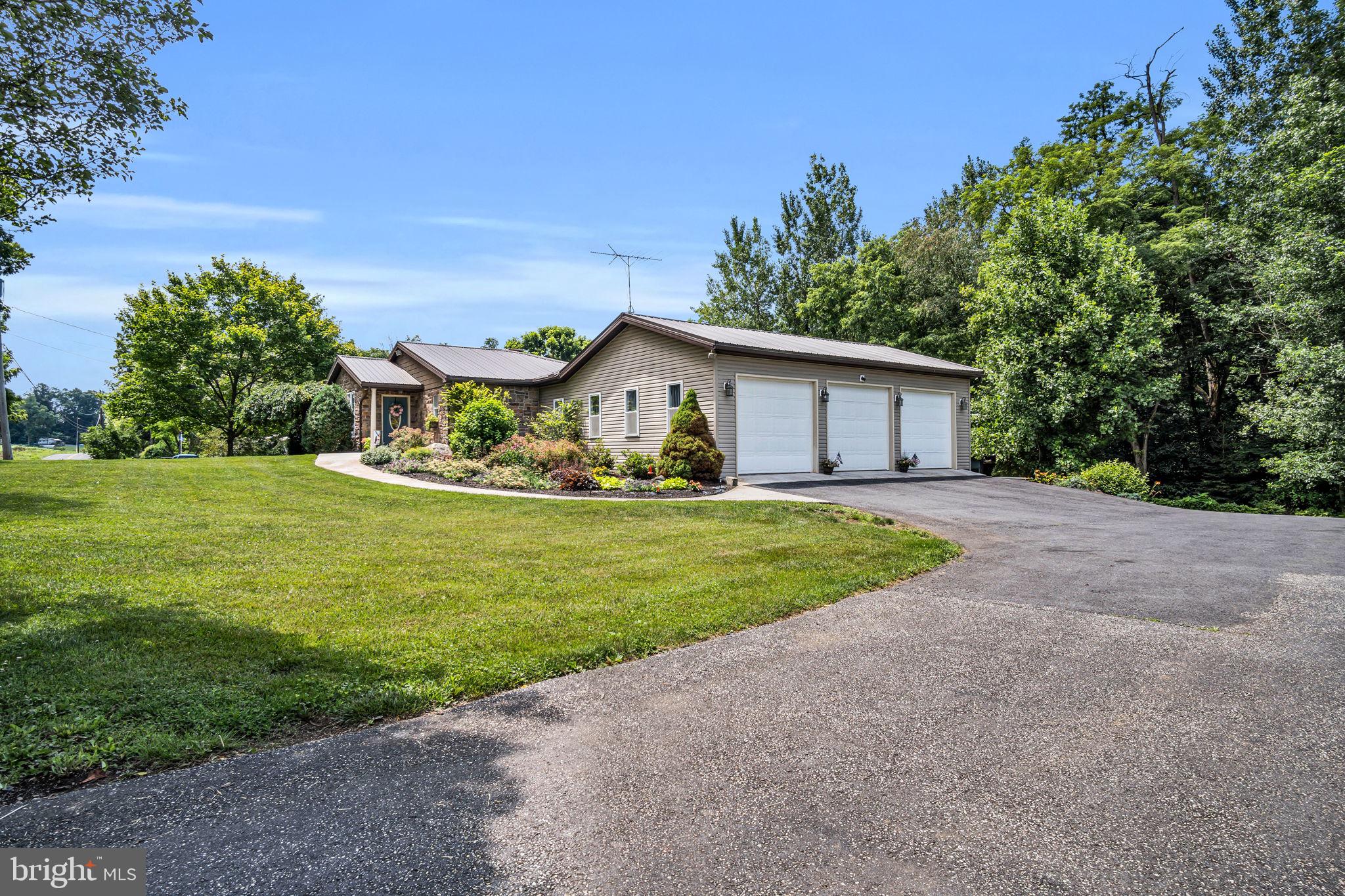 204 Stonehouse Road Carlisle, PA 17015 - Photo 32 of 33