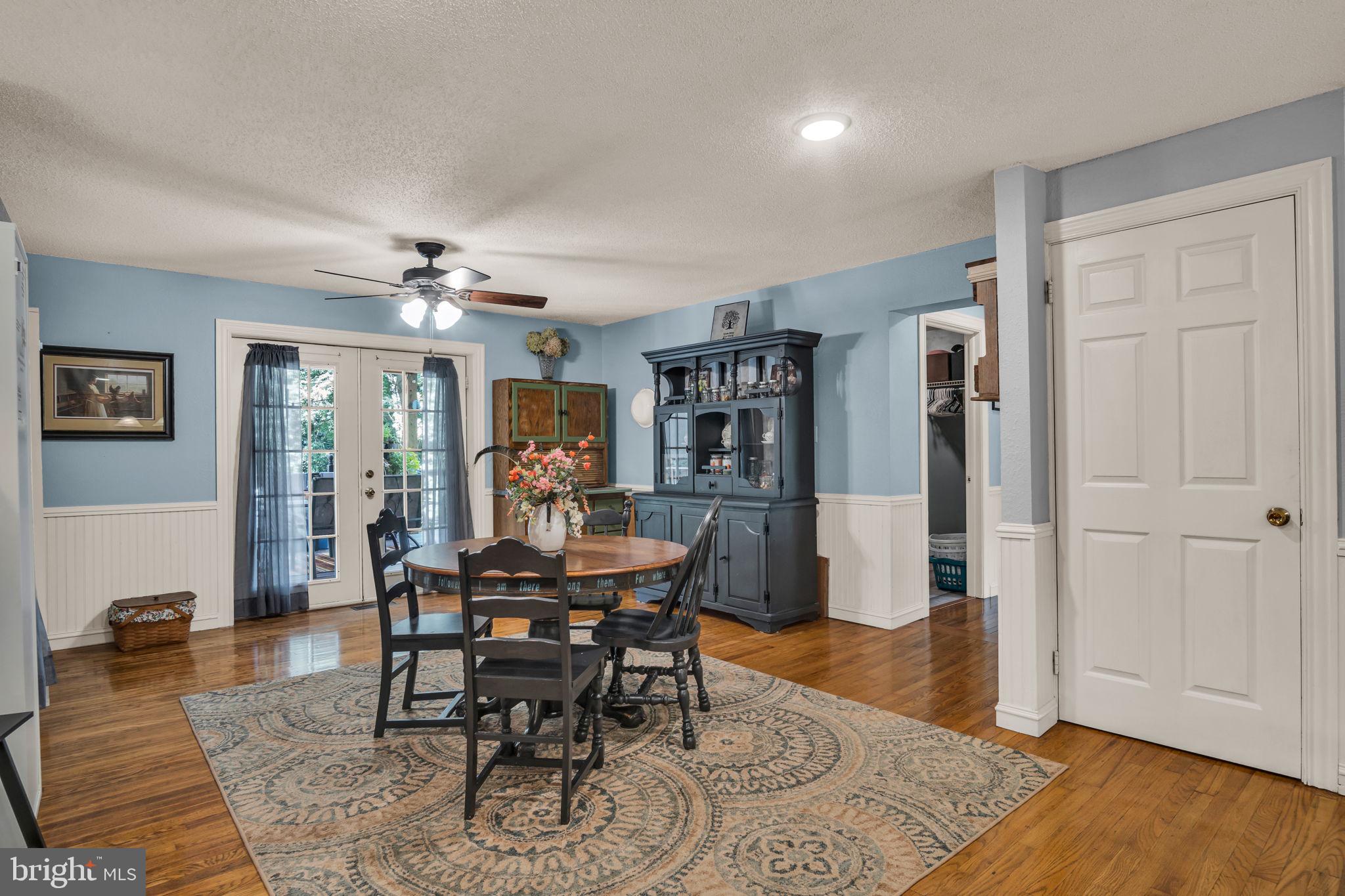 204 Stonehouse Road Carlisle, PA 17015 - Photo 9 of 33