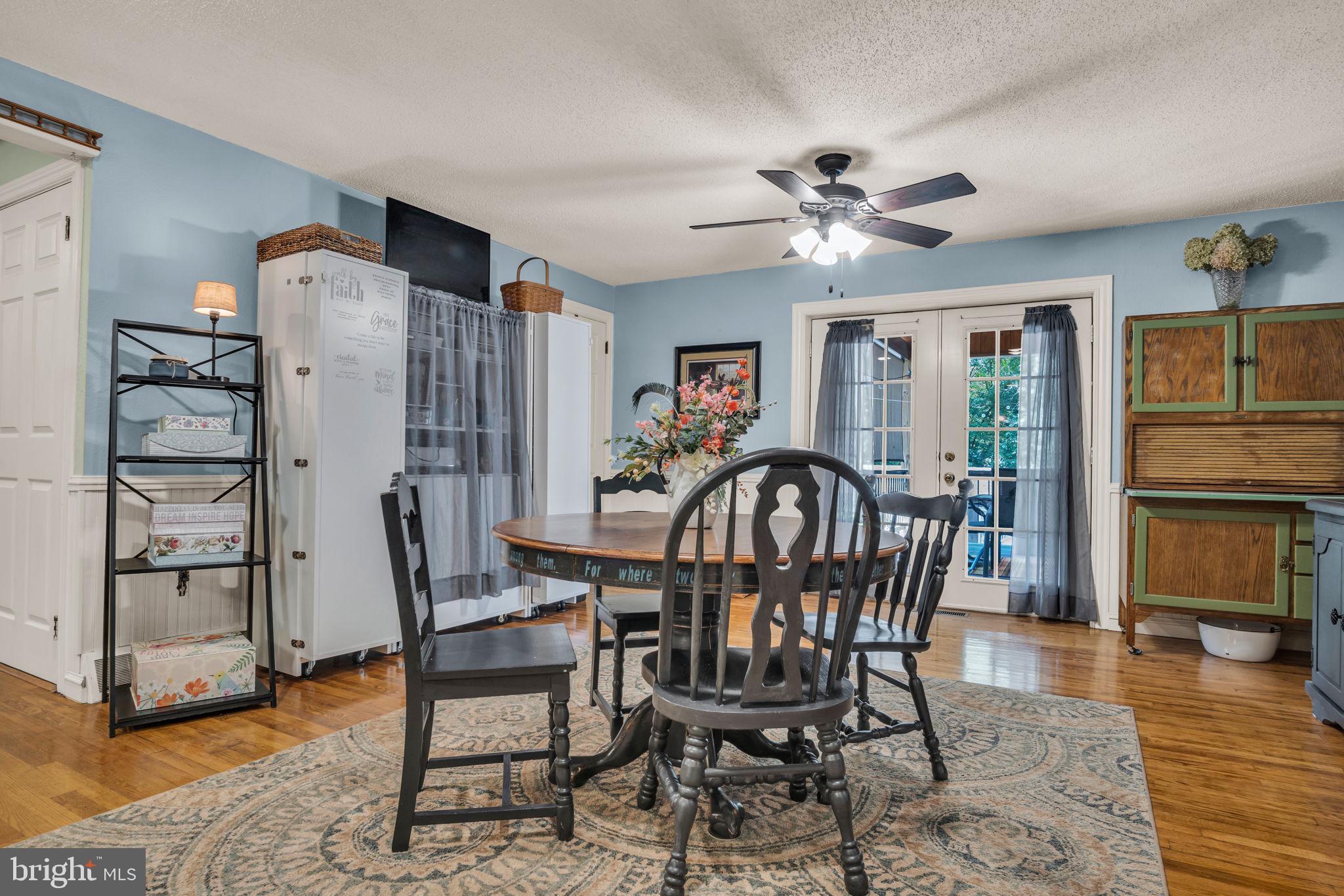 204 Stonehouse Road Carlisle, PA 17015 - Photo 10 of 33