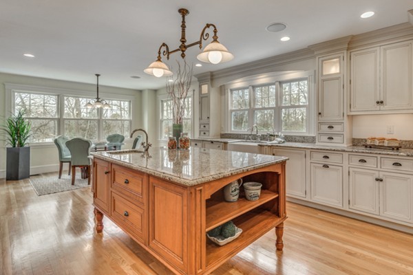 143 Prospect Street Reading, MA 01867 - Photo 11 of 28 Gallery Image 11
