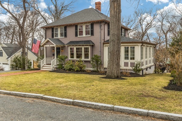 143 Prospect Street Reading, MA 01867 - Photo 3 of 28 Gallery Image 3