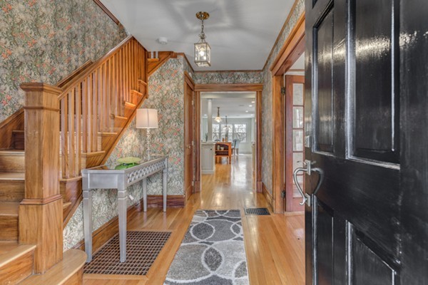 143 Prospect Street Reading, MA 01867 - Photo 4 of 28 Gallery Image 4