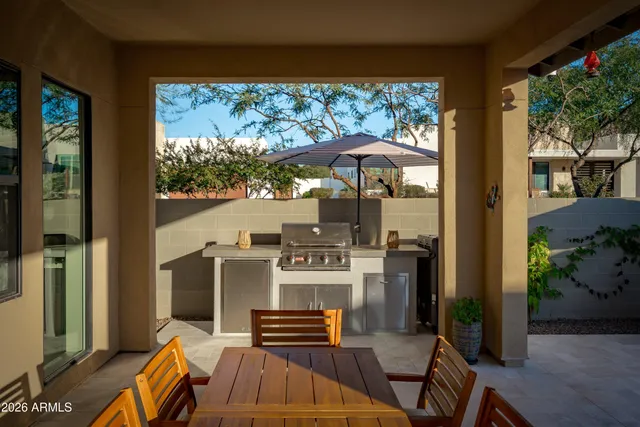 $1,199,900 | 1353 East Paseo Way, Phoenix, AZ 85042