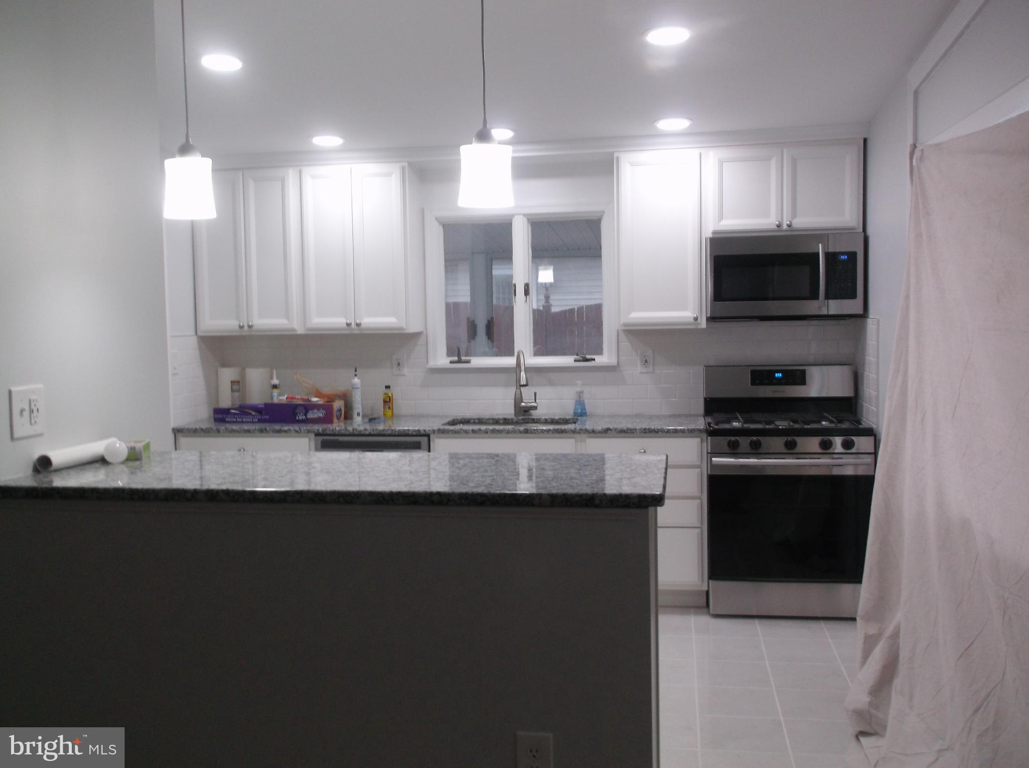 9302 Rising Sun Avenue Philadelphia, PA 19115 - Photo 5 of 17
