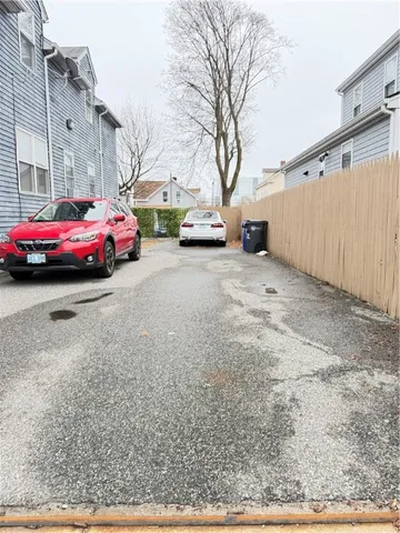 $1,800 | 132 Pavilion Avenue, Providence, RI 02905