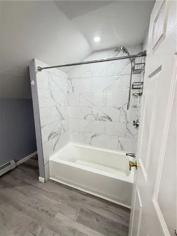 $1,800 | 132 Pavilion Avenue, Providence, RI 02905