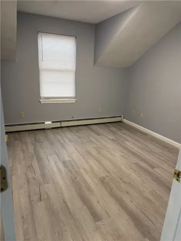 $1,800 | 132 Pavilion Avenue, Providence, RI 02905