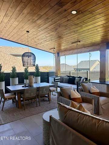 $615,000 | 614 Branchwood Lane, Maryville, TN 37801