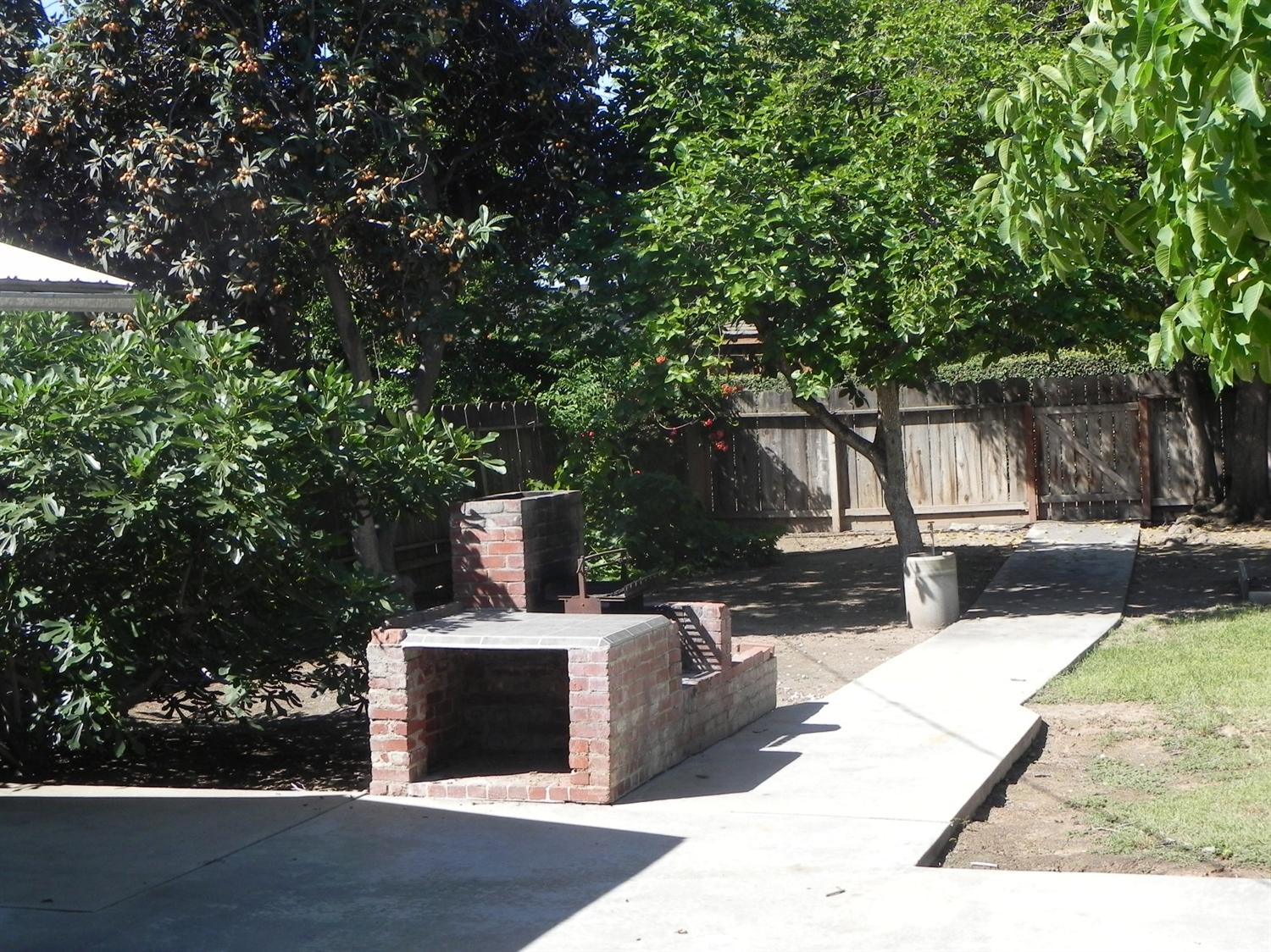 847 E Street Reedley, CA 93654 - Photo 7 of 17 Gallery Image 7