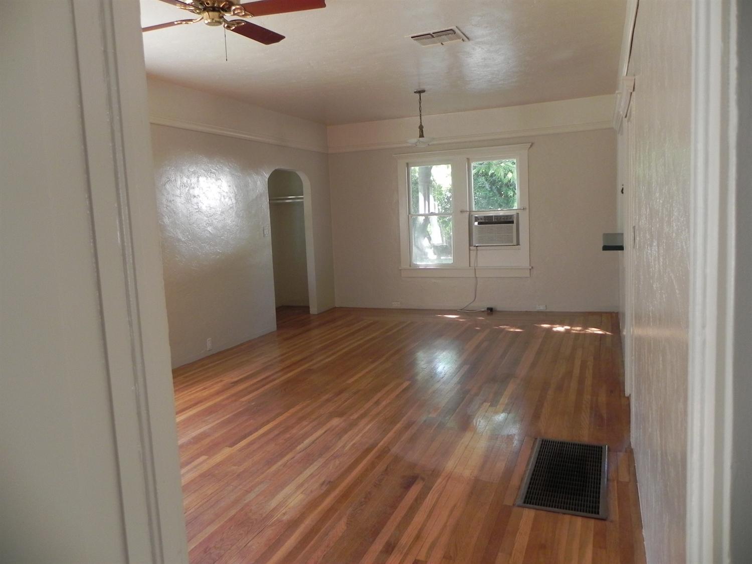 847 E Street Reedley, CA 93654 - Photo 9 of 17 Gallery Image 9