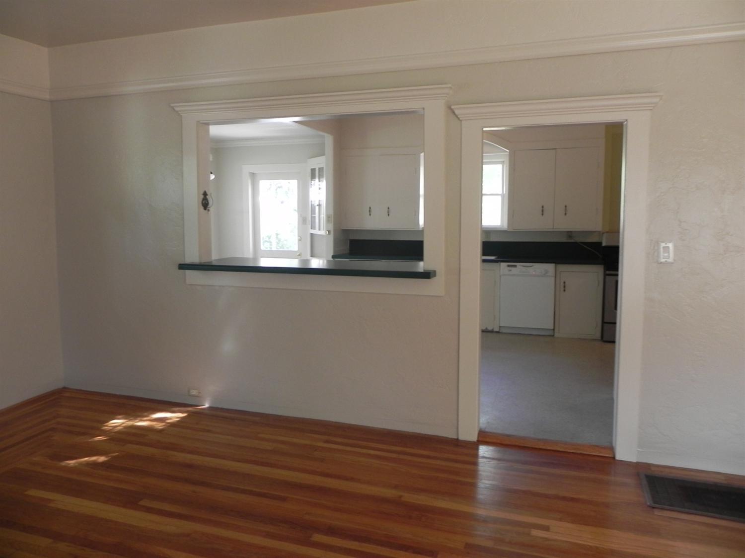 847 E Street Reedley, CA 93654 - Photo 10 of 17 Gallery Image 10