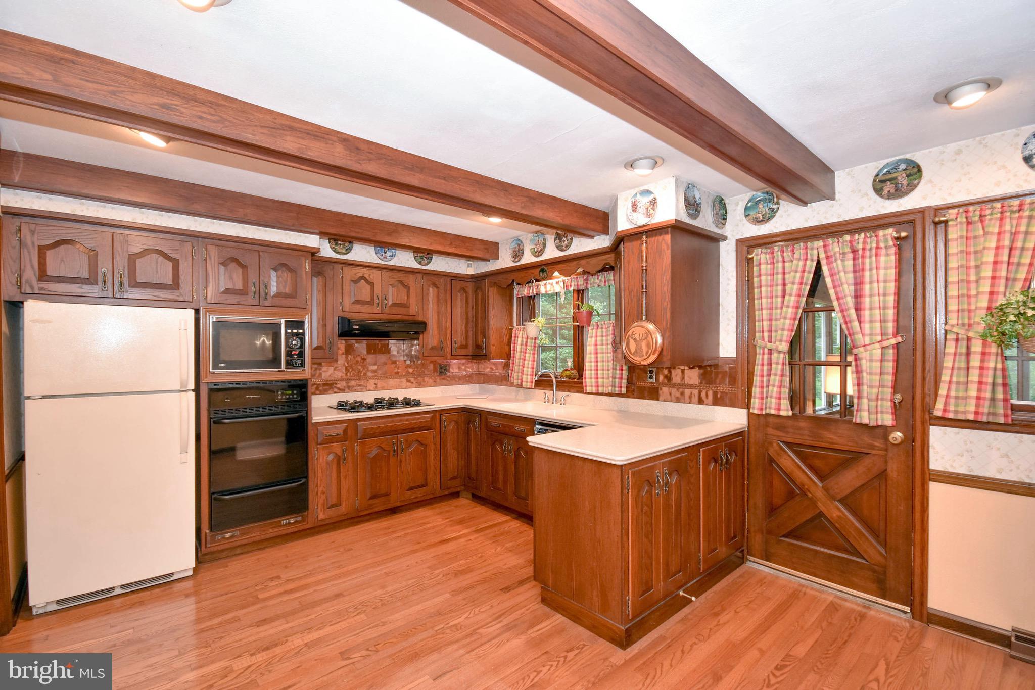 3847 Buck Road Huntingdon Valley, PA 19006 - Photo 4 of 28 Kitchen