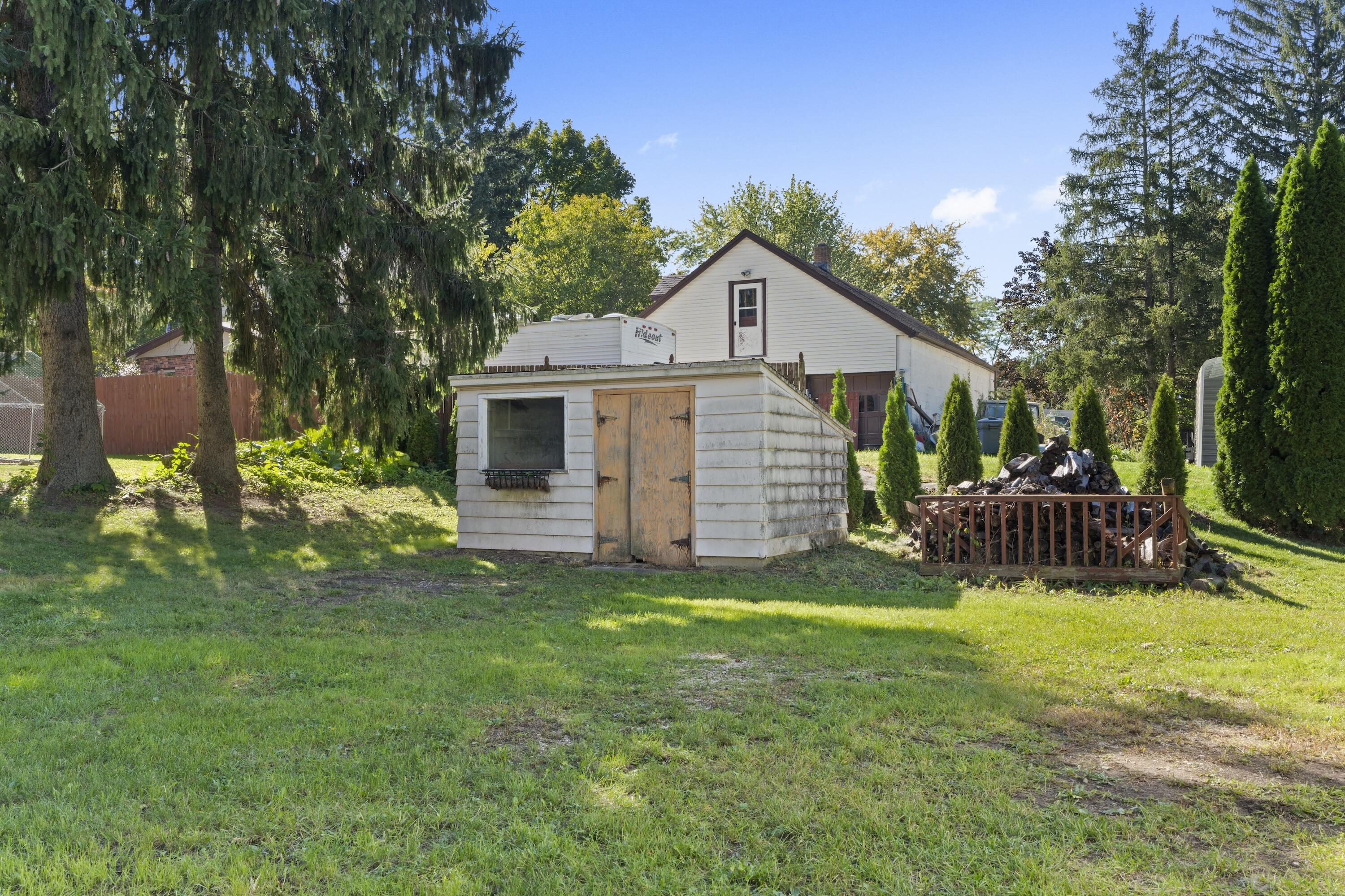 12312 West Mc Shane Road Franklin, WI 53132 - Photo 35 of 38 Bonus shed - needs tlc
