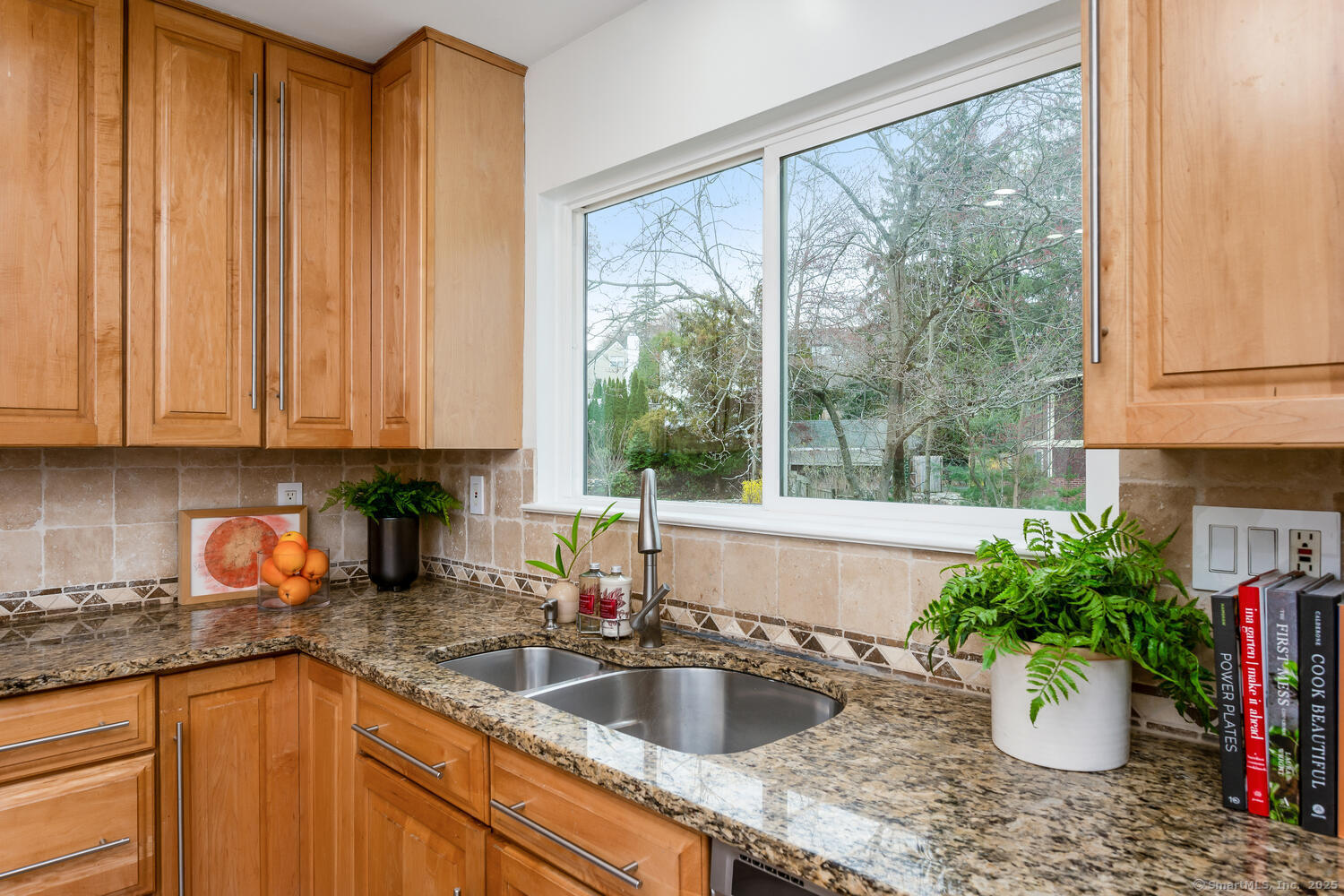 14 Amherst Road Greenwich, CT 06878 - Photo 11 of 32