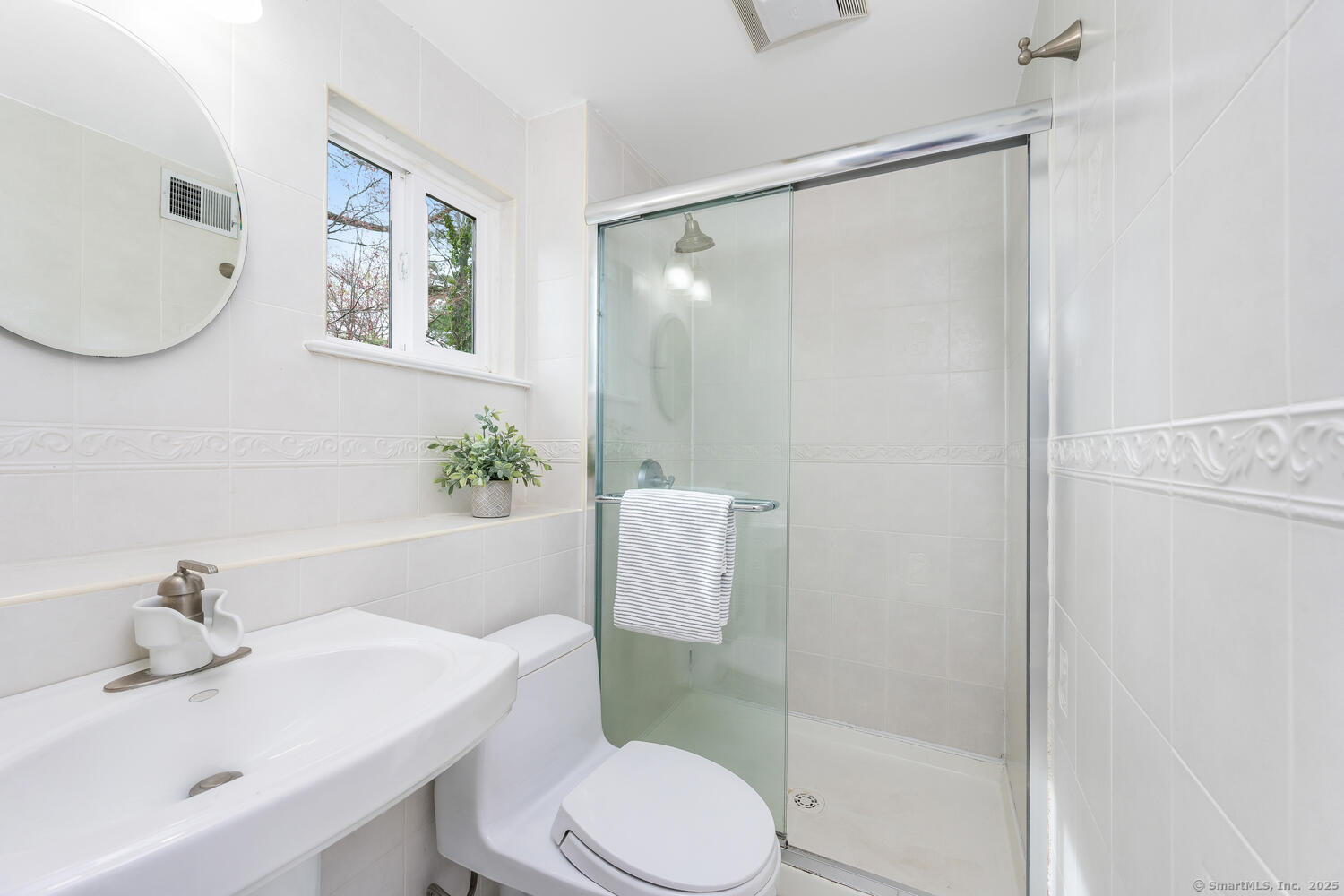 14 Amherst Road Greenwich, CT 06878 - Photo 23 of 32 Bathroom Updated Similar to Photo